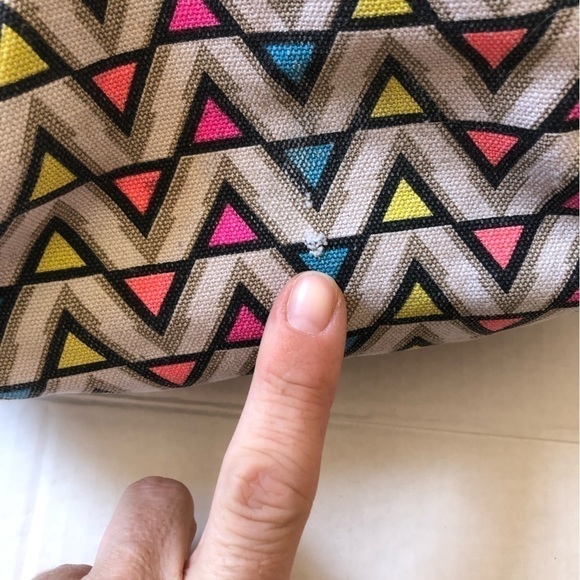 KAVU Neon Rope Tote Bag - Picture 9 of 14